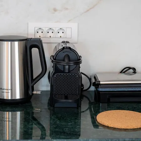 Apartment Thines - C